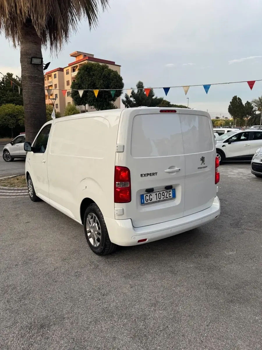 Usata Peugeot Expert Premium 119 CV (87 kW) 2021 Bianco Furgone