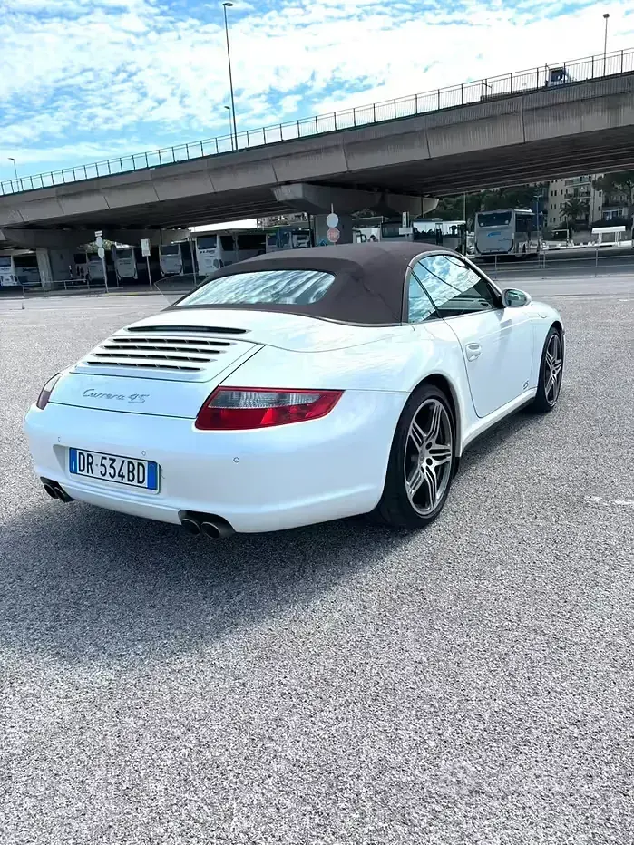 Usata Porsche 997 385 CV (283 kW) 2008 Bianco Cabrio