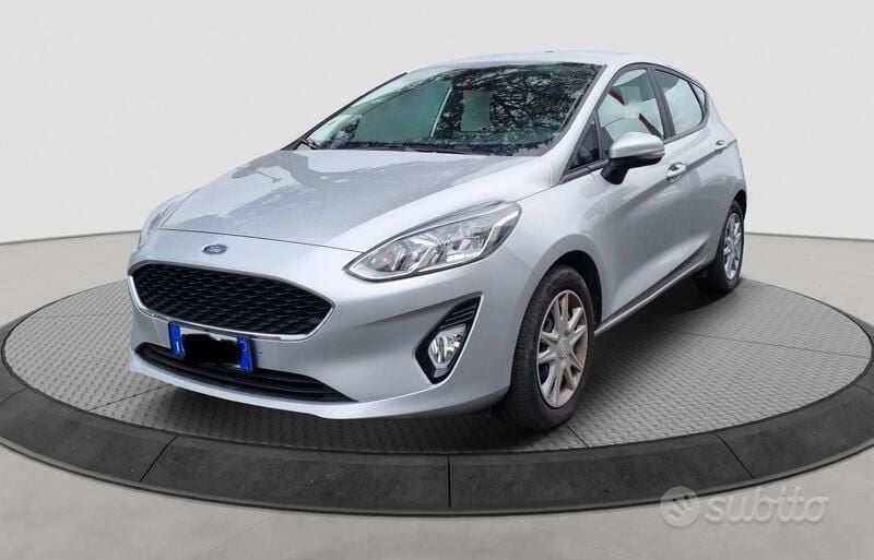 Usata Ford Fiesta 86 CV (63 kW) 2019 Grigio Utilitaria