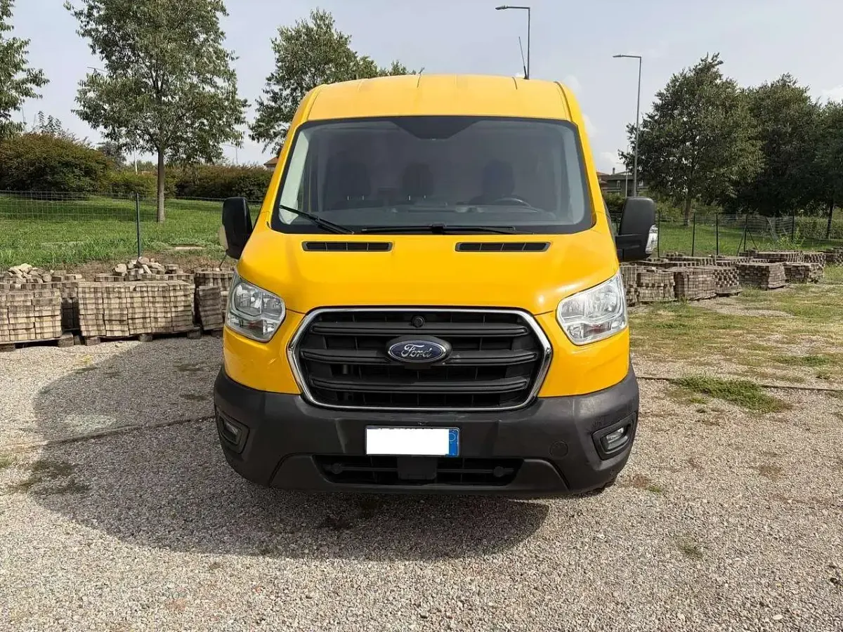 Usata Ford Transit 131 CV (96 kW) 2021 Giallo Furgone