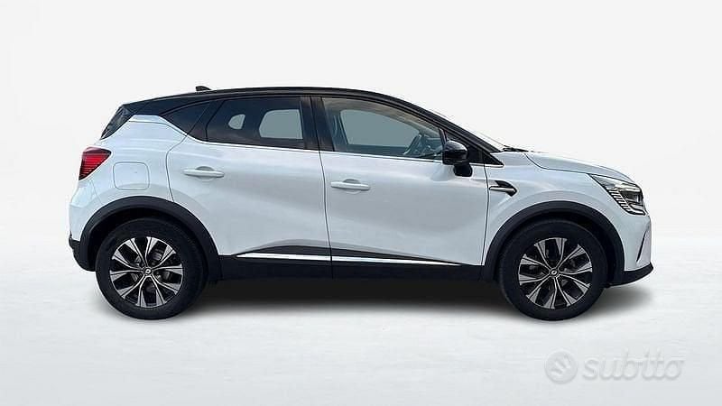 Usata Renault Captur Techno 101 CV (74 kW) 2023 Bianco SUV