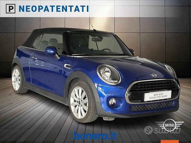 Usata Mini Cooper D Cabriolet 116 CV (85 kW) 2019 Blu Cabrio