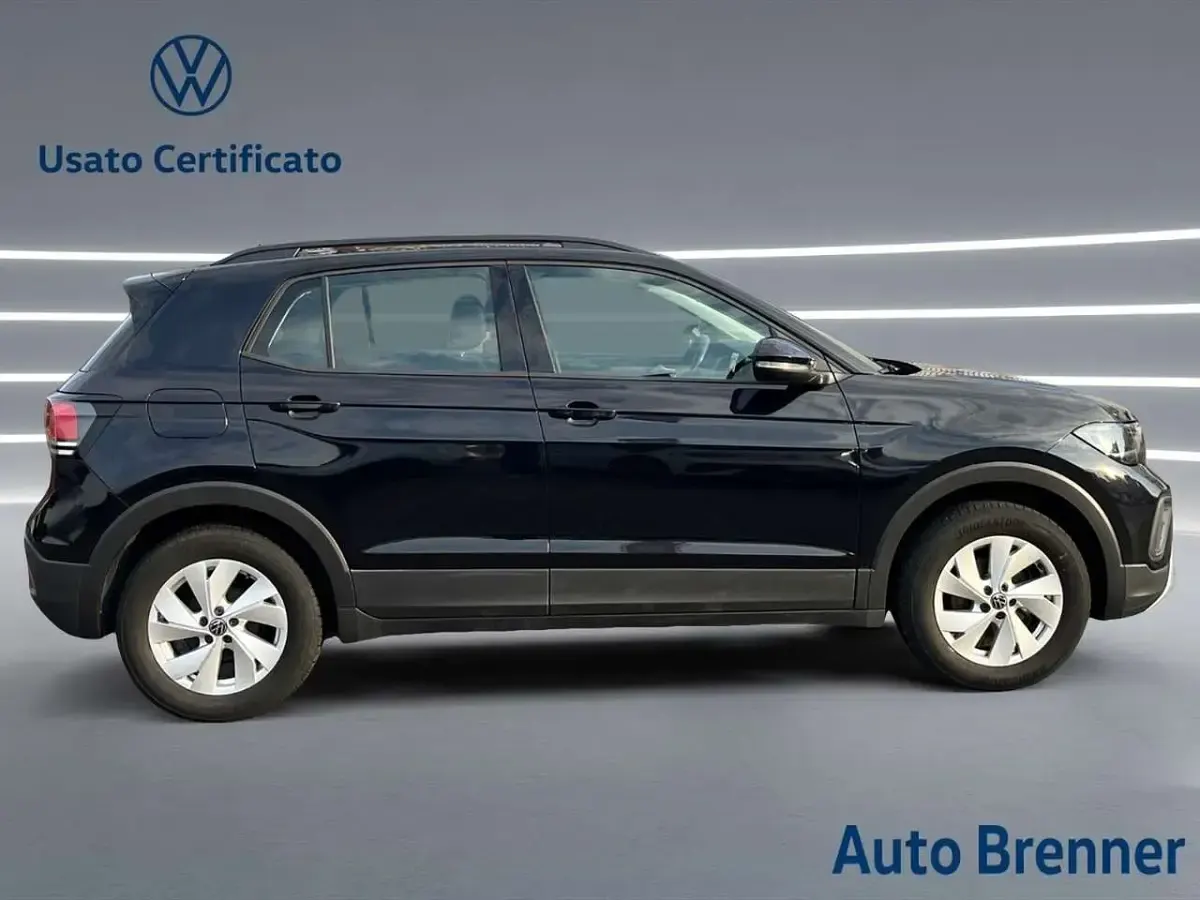 Usata VW T-Cross Life 95 CV (69 kW) 2024 Deep black perlato SUV