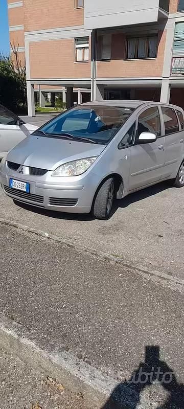 Usata Mitsubishi Colt 2006 Grigio Berlina