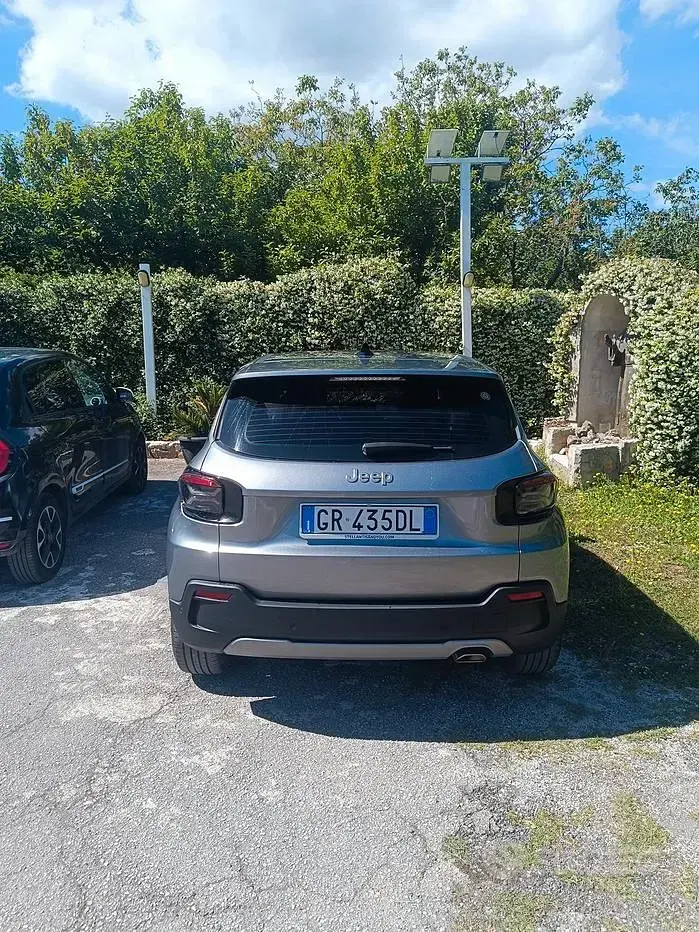 Usata Jeep Avenger Summit 101 CV (74 kW) 2023 Grigio SUV