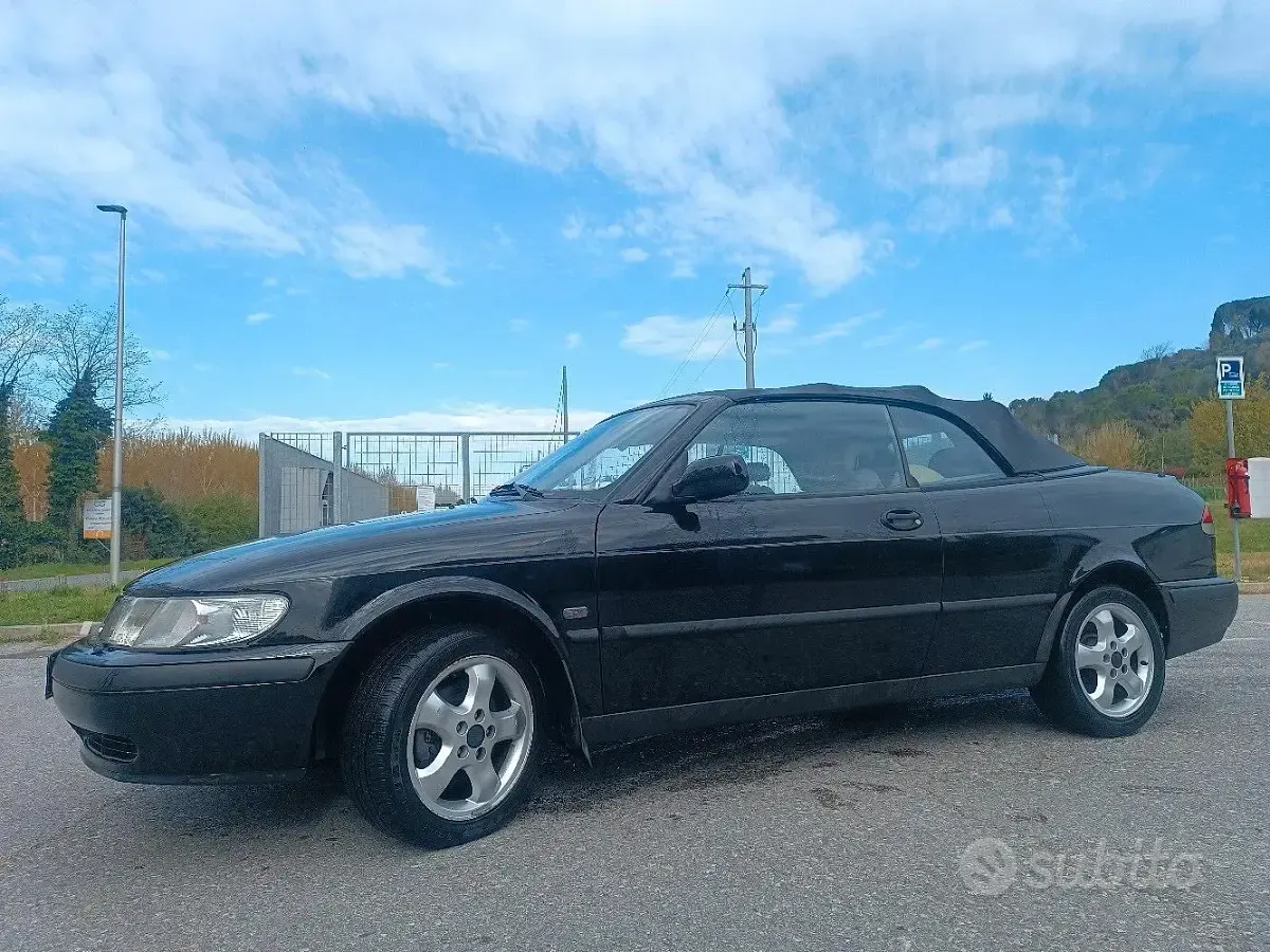 Usata Saab 9-3 150 CV (110 kW) 2002 Blu Cabrio