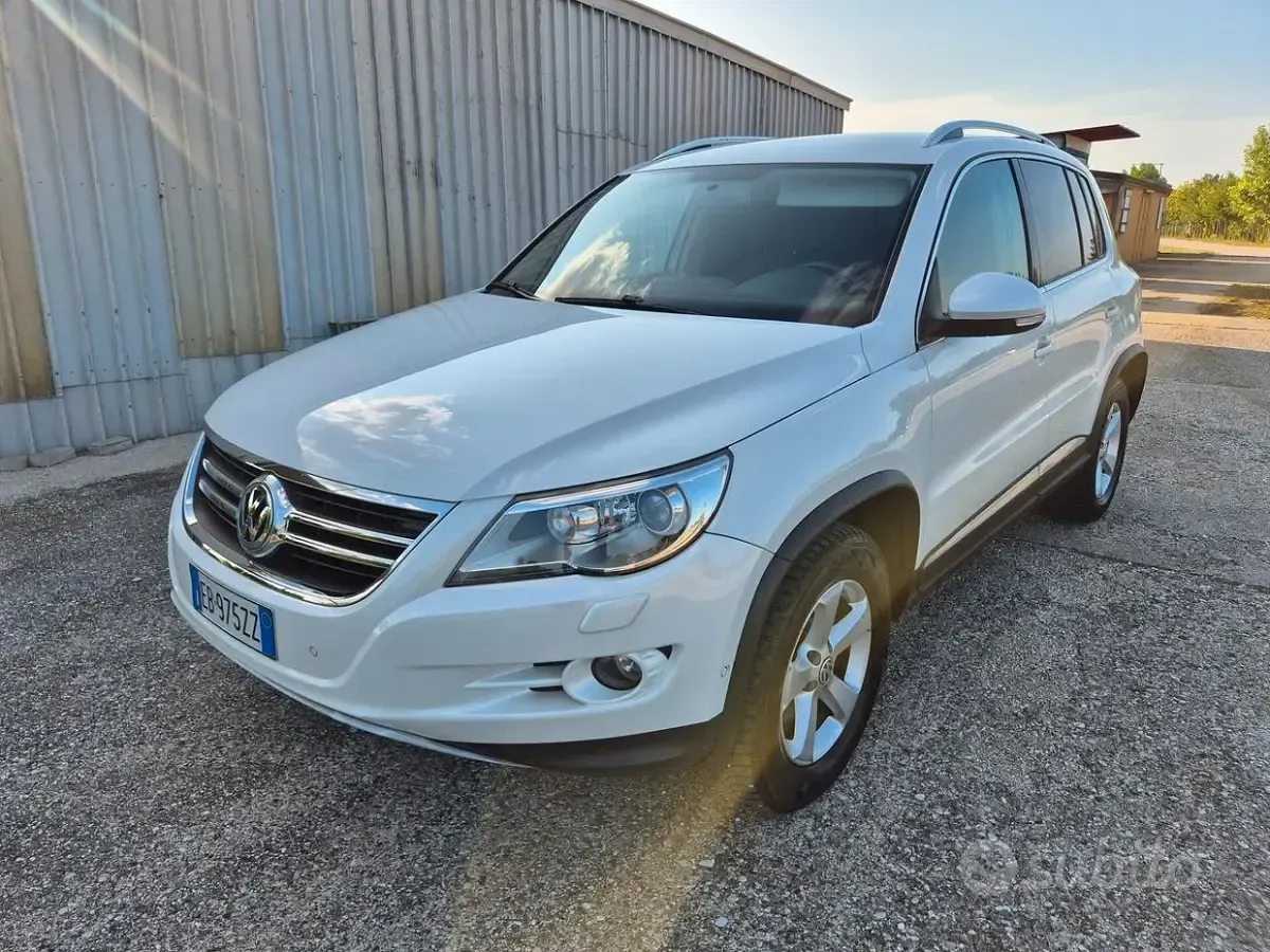 Usata VW Tiguan Sportline 140 CV (102 kW) 2010 Bianco SUV