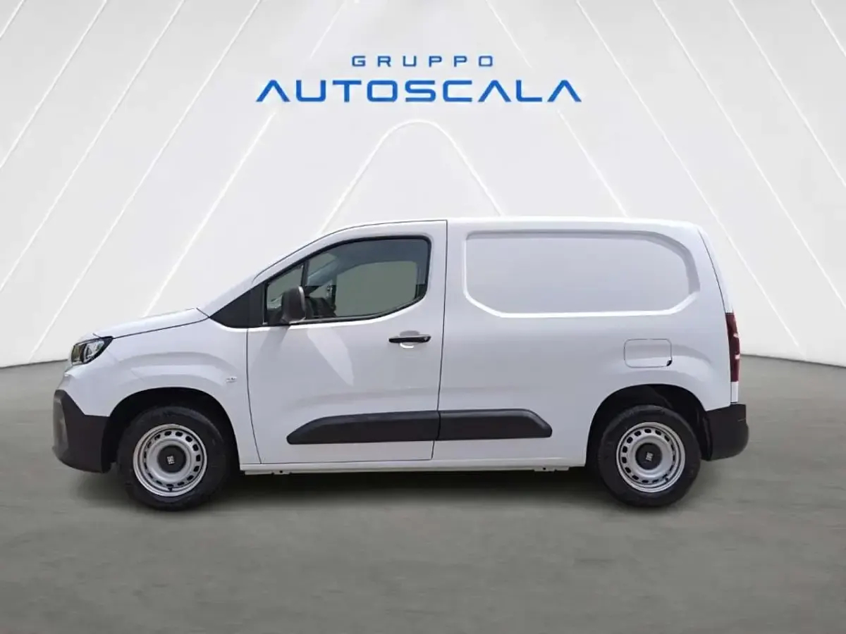 Nuova Fiat Doblò 101 CV (74 kW) 2025 Bianco Monovolume