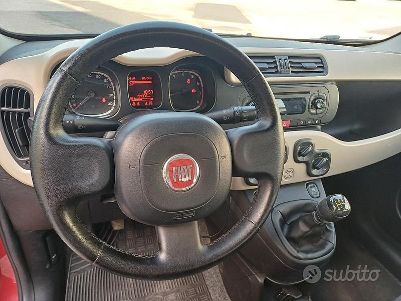 Usata Fiat Panda 69 CV (50 kW) 2014 Rosso Utilitaria