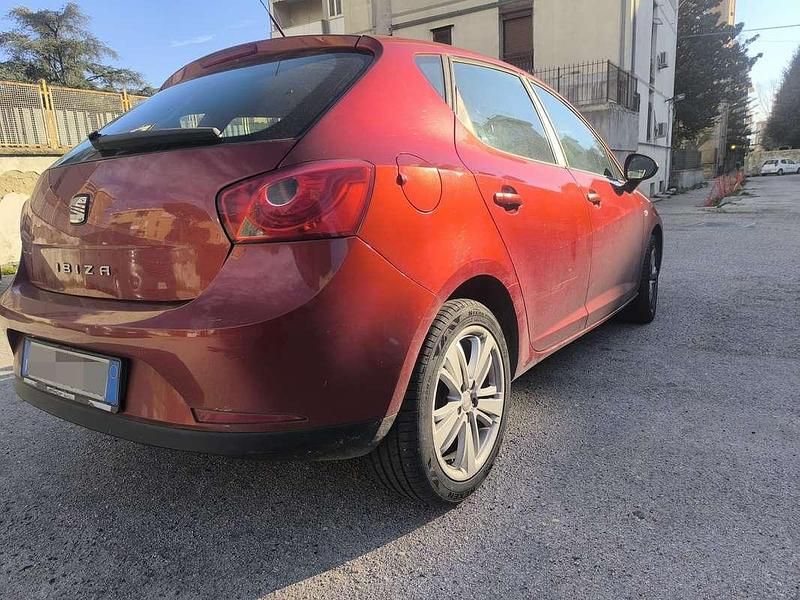 Usata Seat Ibiza Style 80 CV (58 kW) 2009 Rosso Berlina