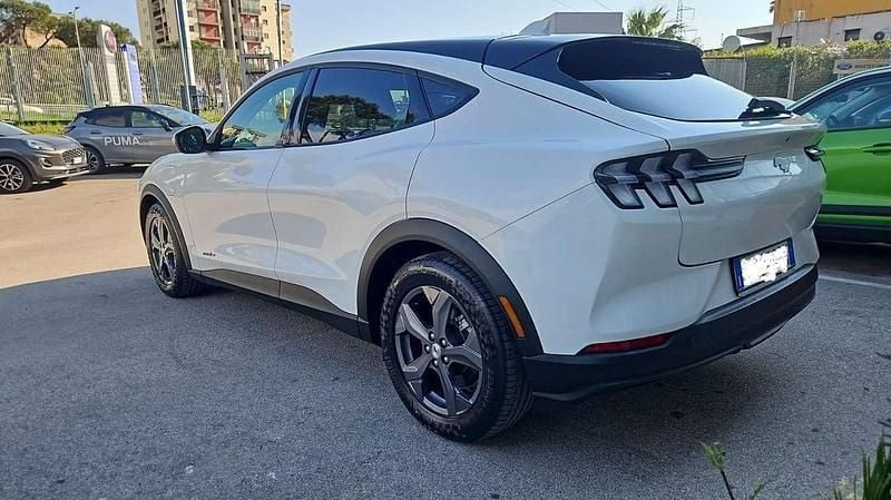 Usata Ford Mustang Mach-E Standard Range 100 kW (136 CV) 2021 Star white platinum SUV