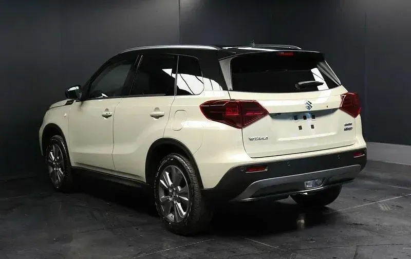 Nuova Suzuki Vitara Cool 110 CV (80 kW) 2026 Beige SUV