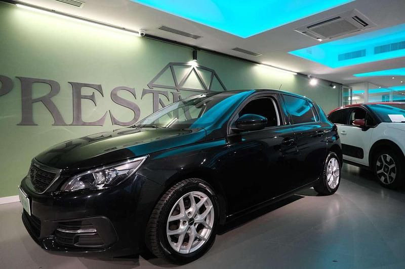 Käytetty Peugeot 308 SW GT-line 131 HP (96 kW) 2019 Musta Farmari