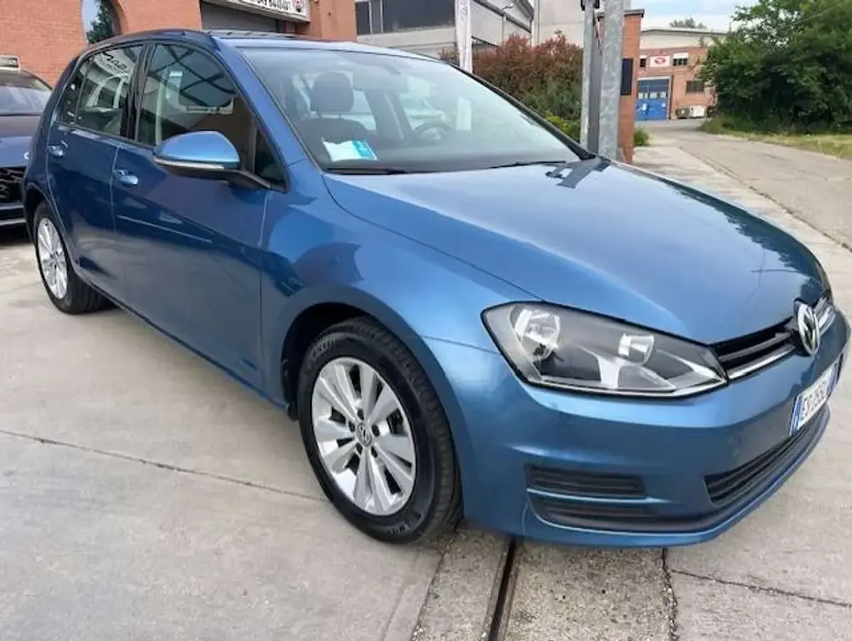 Usata VW Golf VII Comfortline 105 CV (77 kW) 2013 Blu/azzurro Berlina