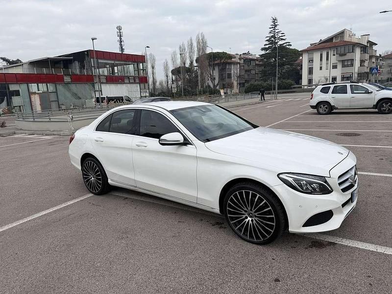 Usata Mercedes C220 Premium 170 CV (125 kW) 2019 Berlina