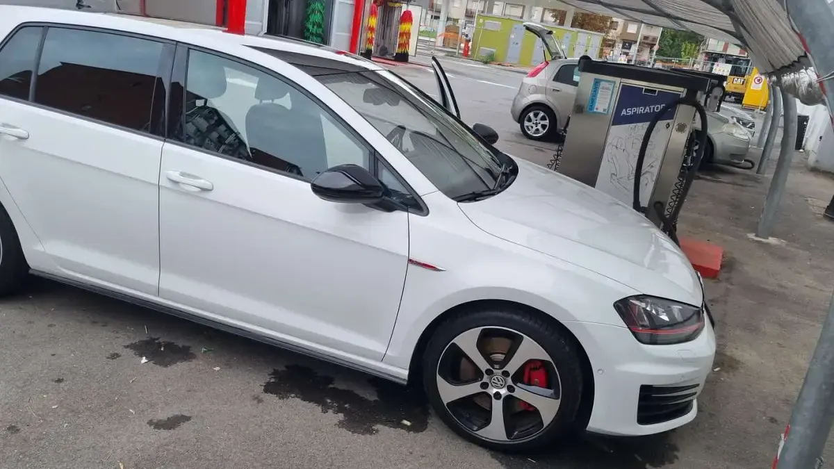 Usata VW Golf VII GTI 230 CV (169 kW) 2017 Berlina