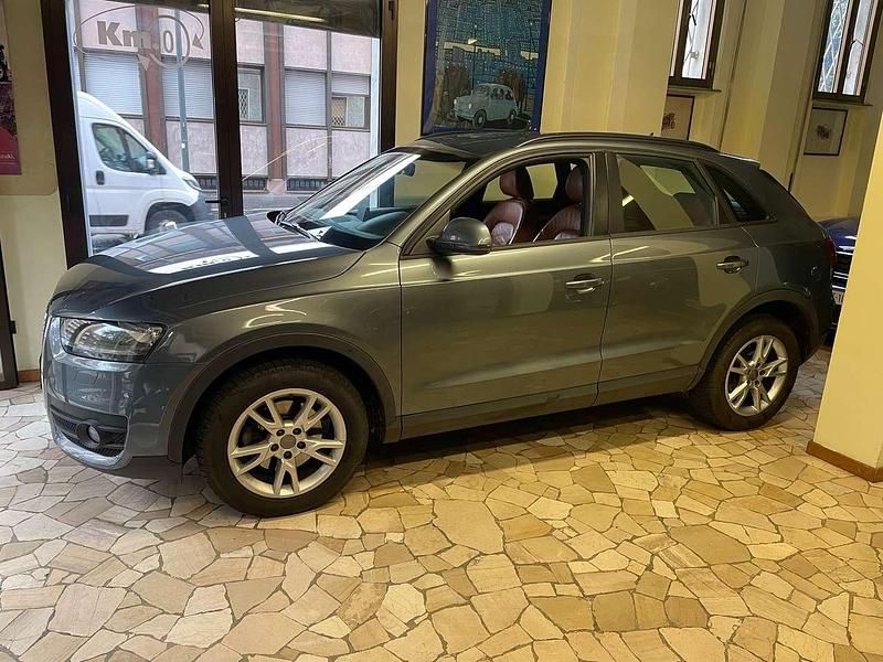 Grigio Usata 2012 Audi Q3 Advanced Plus SUV | 12.590 € (Buon prezzo) - Immagine 1/4