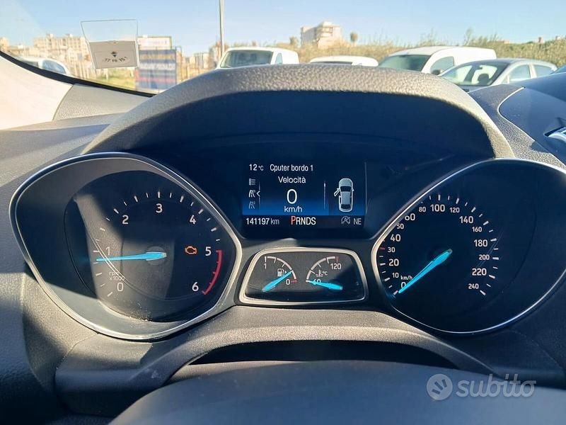 Usata Ford Kuga 150 CV (110 kW) 2019 Grigio SUV