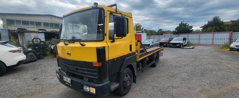 Giallo Usata 1995 Nissan Cabstar Pick-up | 12.500 € - Immagine 1/4