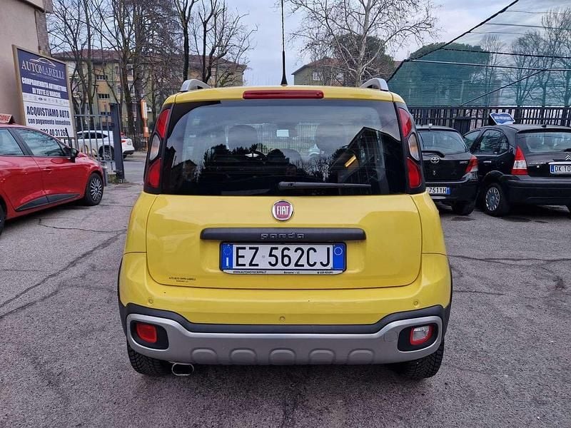 Usata Fiat Panda Cross Cross 90 CV (66 kW) 2015 Giallo Utilitaria