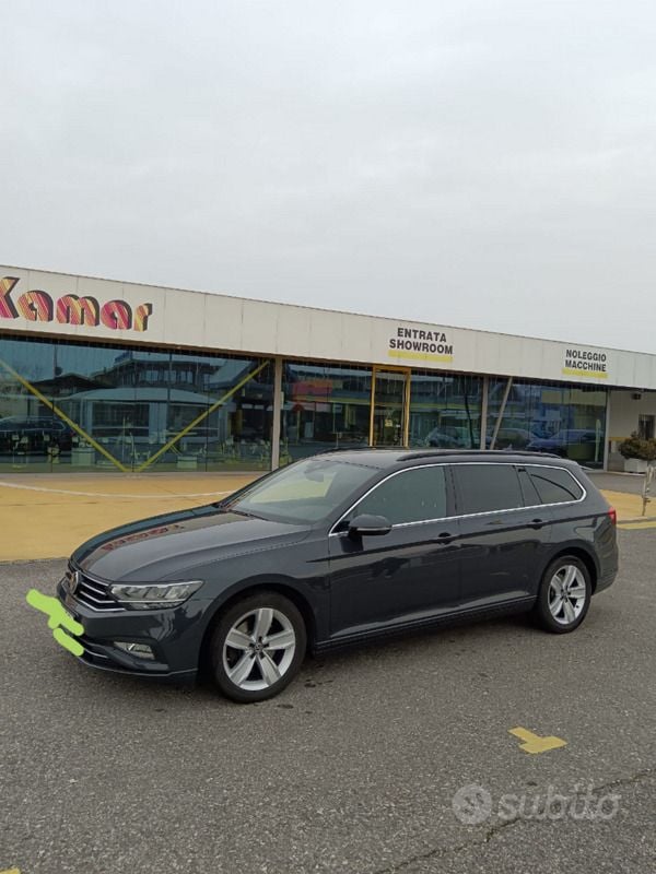 Usata VW Passat 150 CV (110 kW) 2021 Grigio Station wagon