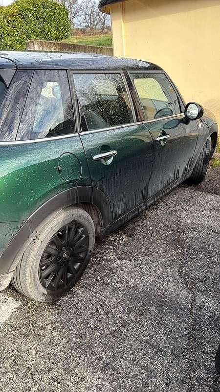 Usata Mini Cooper D Business 116 CV (85 kW) 2018 Utilitaria