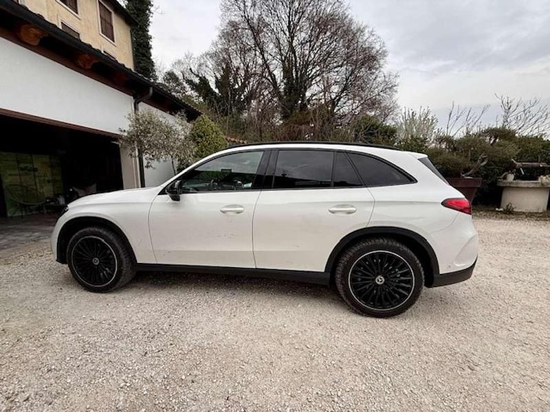 Usata Mercedes GLC220 AMG Line Premium Plus 197 CV (144 kW) 2023 Bianco SUV