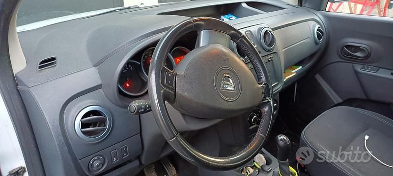 Usata Dacia Dokker Stepway 90 CV (66 kW) 2016 Bianco Monovolume