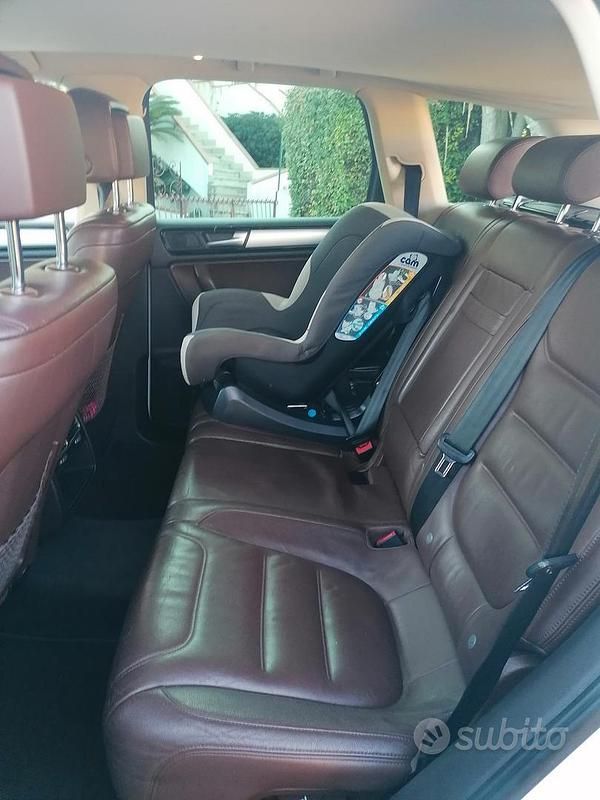 Usata VW Touareg 245 CV (180 kW) 2012 Bianco SUV