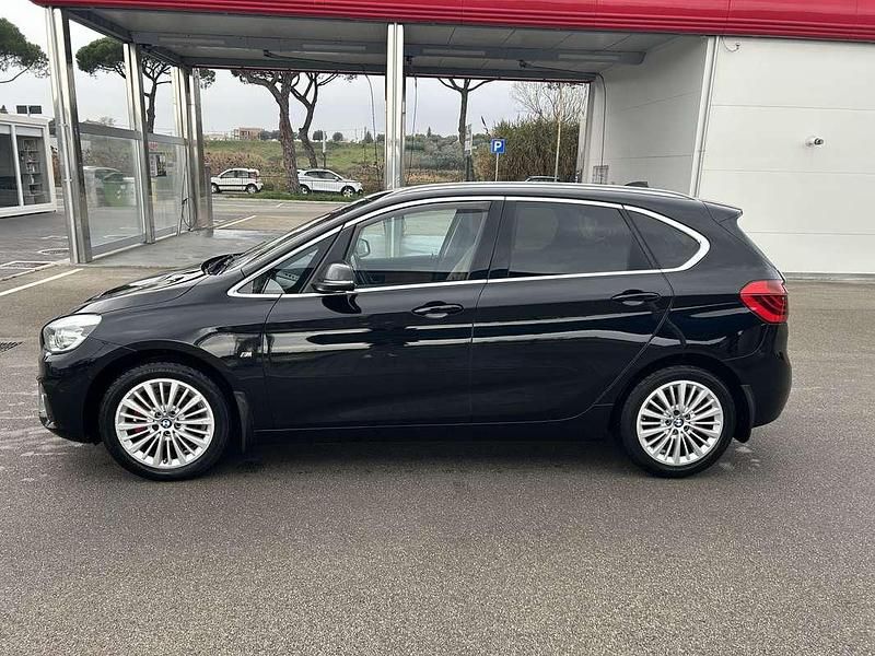 Usata BMW 218 Active Tourer Luxury Line 150 CV (110 kW) 2016 Nero Monovolume