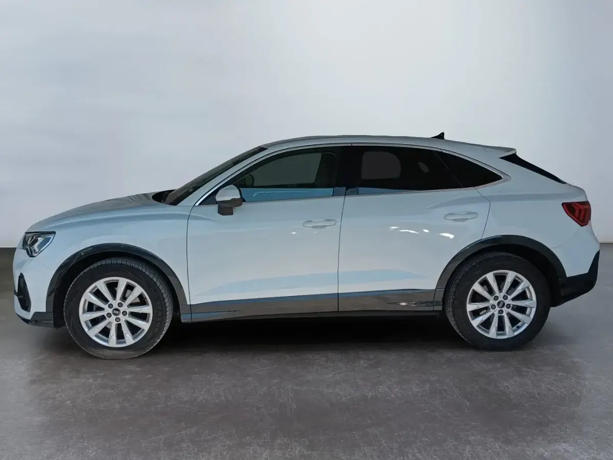Usata Audi Q3 Sportback Business Plus 150 CV (110 kW) 2022 Bianco SUV