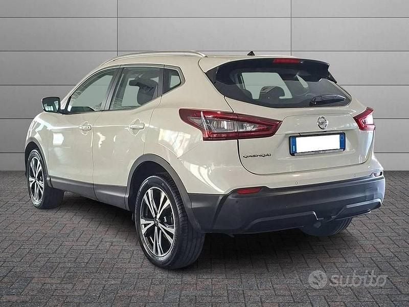Usado Nissan Qashqai Acenta 140 HP (102 kW) 2021 Azul SUV