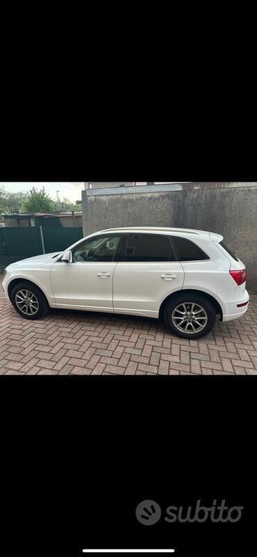 Bianco Usata 2010 Audi Q5 SUV | 10.000 € (Cara) - Immagine 1/4