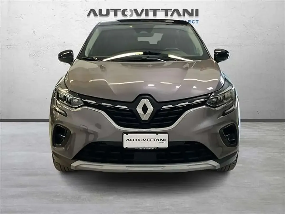 Usata Renault Captur Techno 91 CV (66 kW) 2024 Grigio scuro SUV