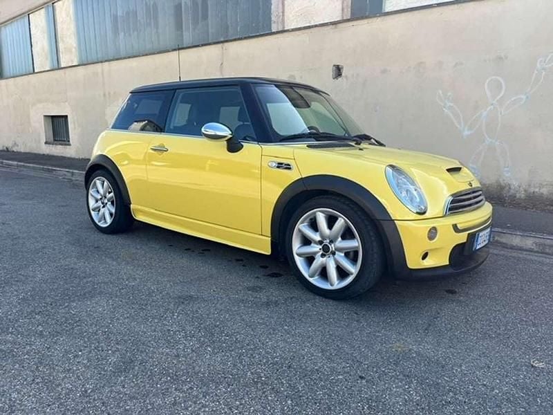 Usata Mini Cooper S Coupé 163 CV (119 kW) 2002 Giallo Coupé