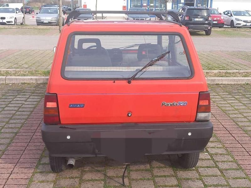 Usata Fiat Panda Young 34 CV (25 kW) 1990 Rosso Berlina