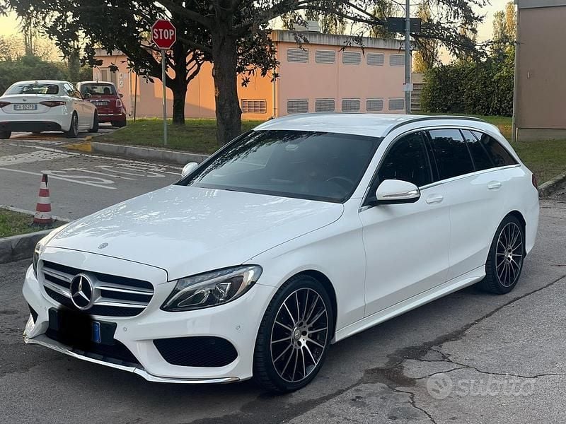 Bianco Usata 2016 Mercedes C220 AMG Tre volumi | 18.000 € (Cara) - Immagine 1/4