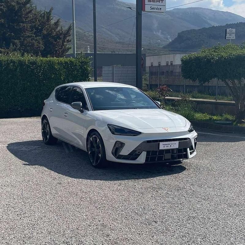 Usata Cupra Leon 150 CV (110 kW) 2025 Bianco “nevada” Berlina