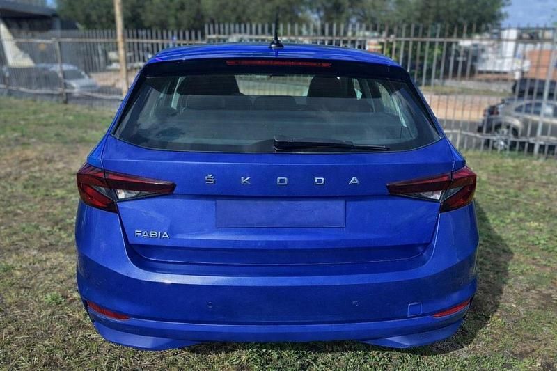 Usata Skoda Fabia Ambition 80 CV (58 kW) 2023 Blu Utilitaria