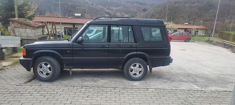 Usata Land Rover Discovery 2 2001 Nero SUV