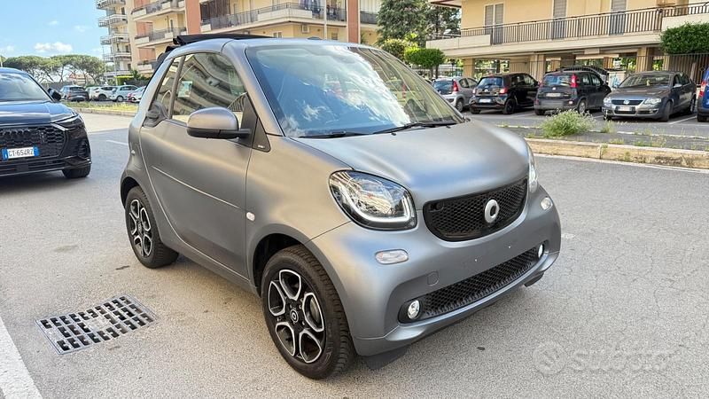 Usata Smart ForTwo Cabrio Prime 90 CV (66 kW) 2018 Grigio Cabrio