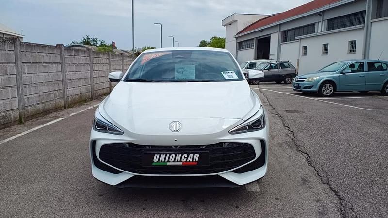 Nuova MG MG3 Luxury 194 CV (142 kW) 2025 Bianco Utilitaria