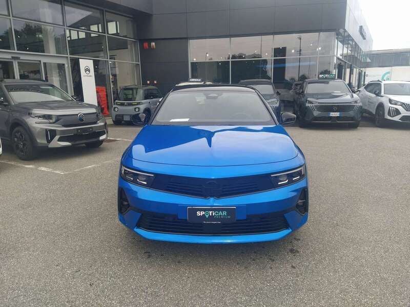 Usata Opel Astra Ultimate 61 kW (84 CV) 2023 Blu/azzurro Berlina