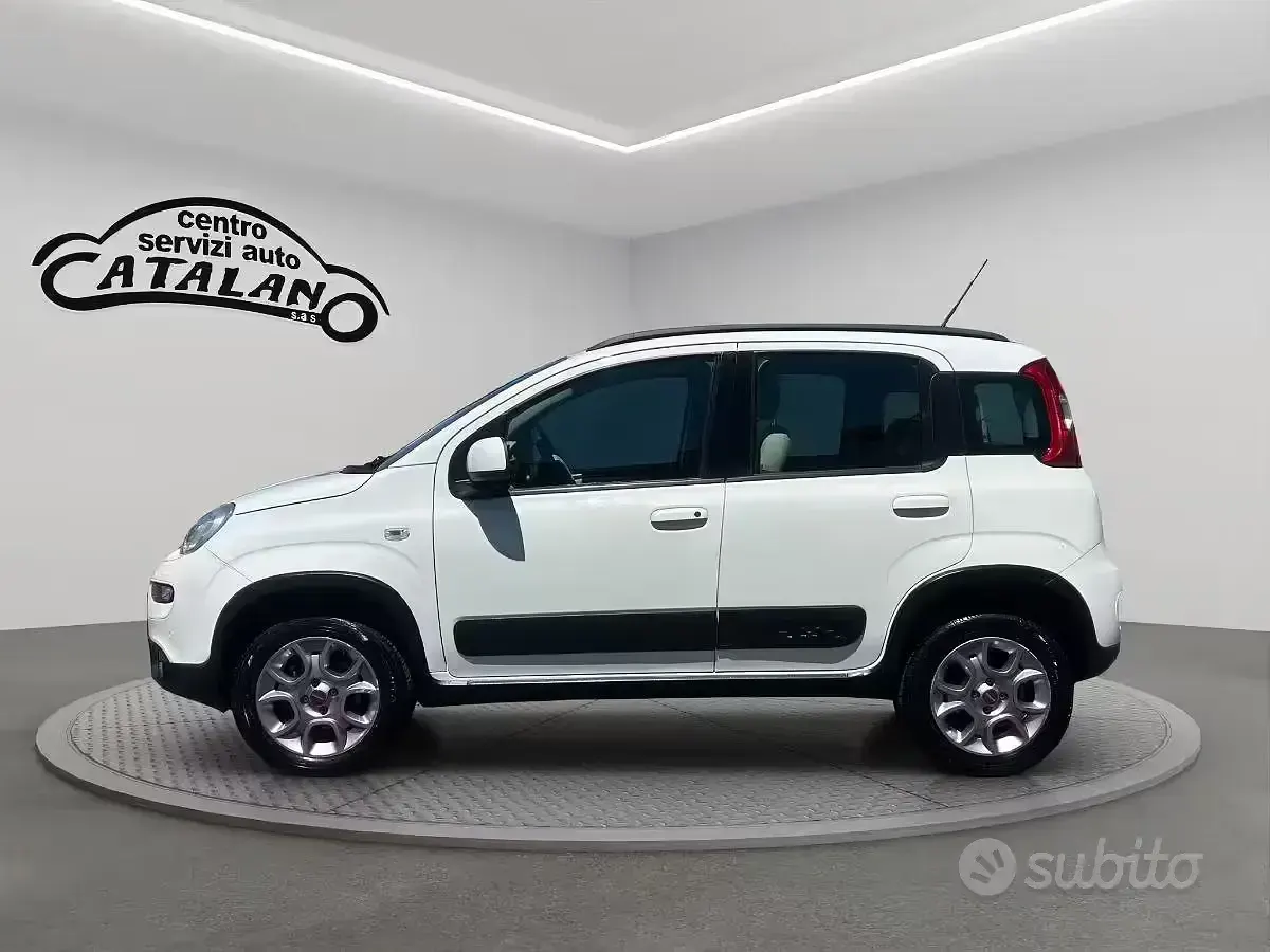 Usata Fiat Panda 4x4 S 75 CV (55 kW) 2014 Bianco Utilitaria