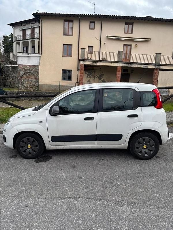 Usata Fiat Panda Pop 69 CV (50 kW) 2015 Bianco Utilitaria
