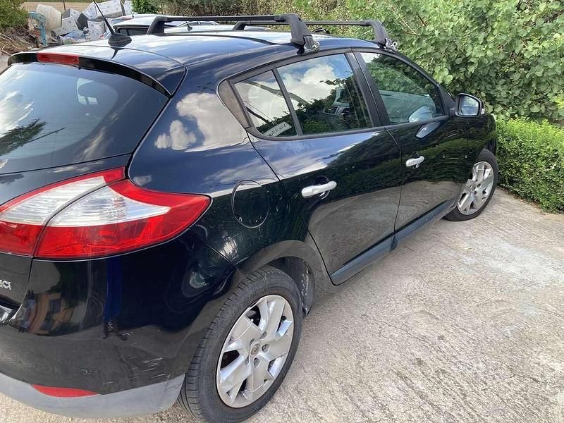 Usata Renault Mégane 110 CV (80 kW) 2011 Nero Berlina