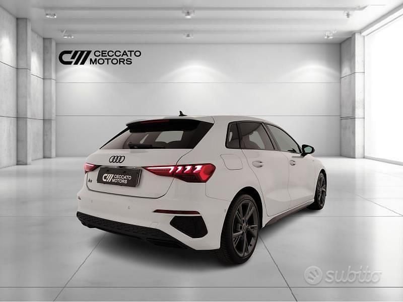 Usata Audi A3 150 CV (110 kW) 2023 Bianco Berlina