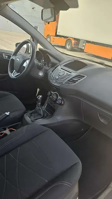 Usata Ford Fiesta 75 CV (55 kW) 2016 Utilitaria