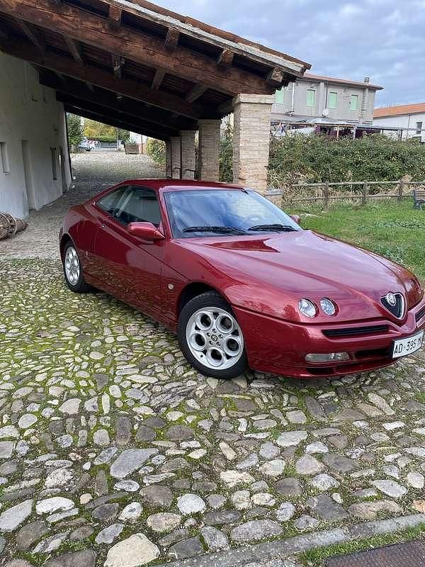 Usata Alfa Romeo GTV 201 CV (147 kW) 1996 Coupé