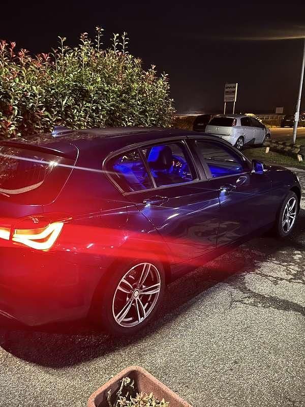 Usata BMW 116 116 CV (85 kW) 2015 Blu/azzurro Utilitaria